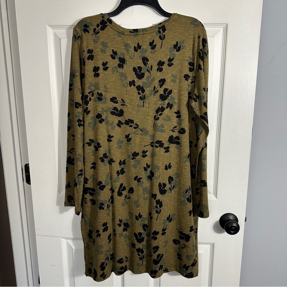 Toad & Co Windmere long sleeve dress, color is "fir" w/scattered florals, fall - Picture 11 of 11
